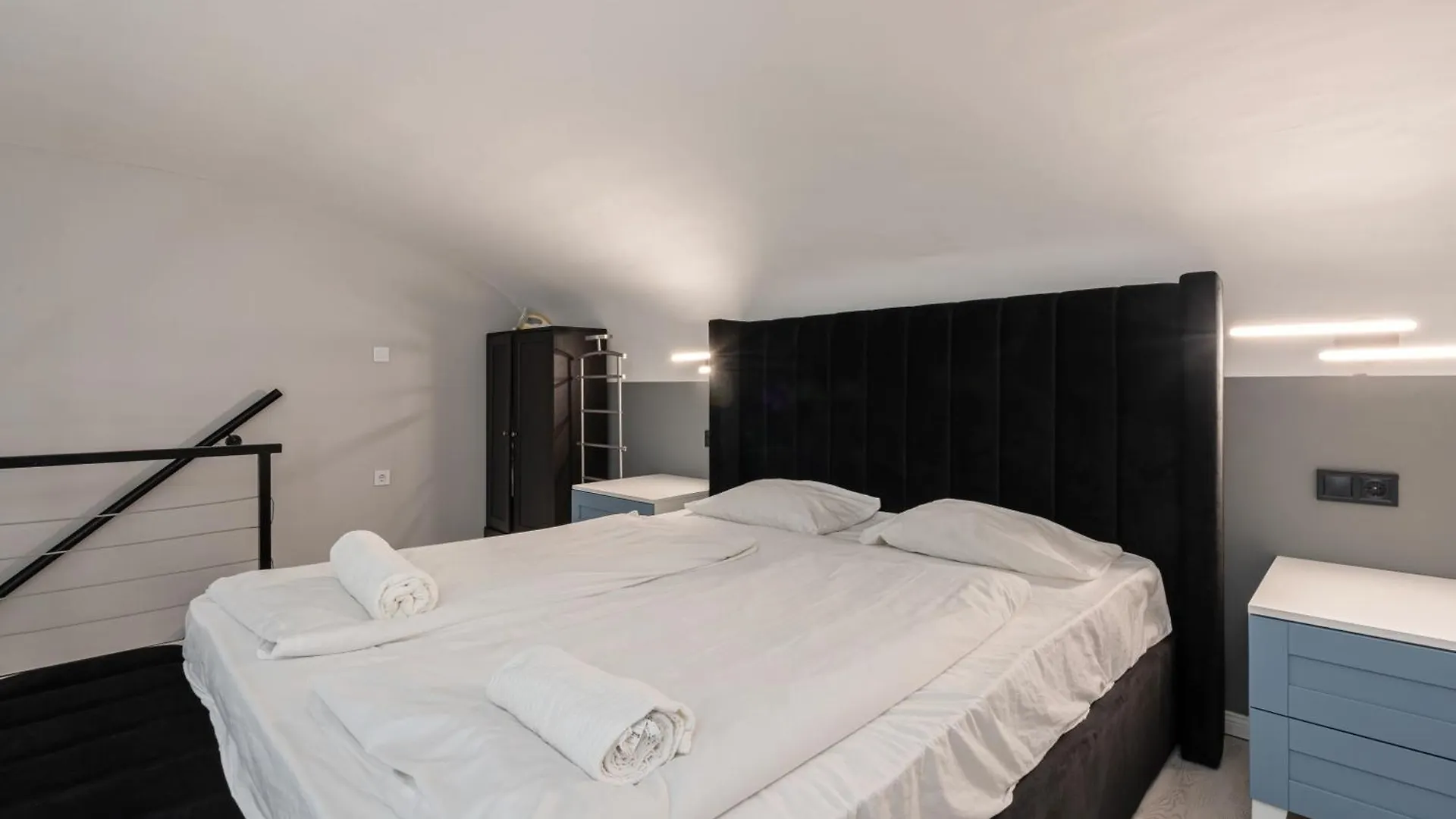 S13- Boutique Apartments, Best Location, By Bqa Budapest Apartment