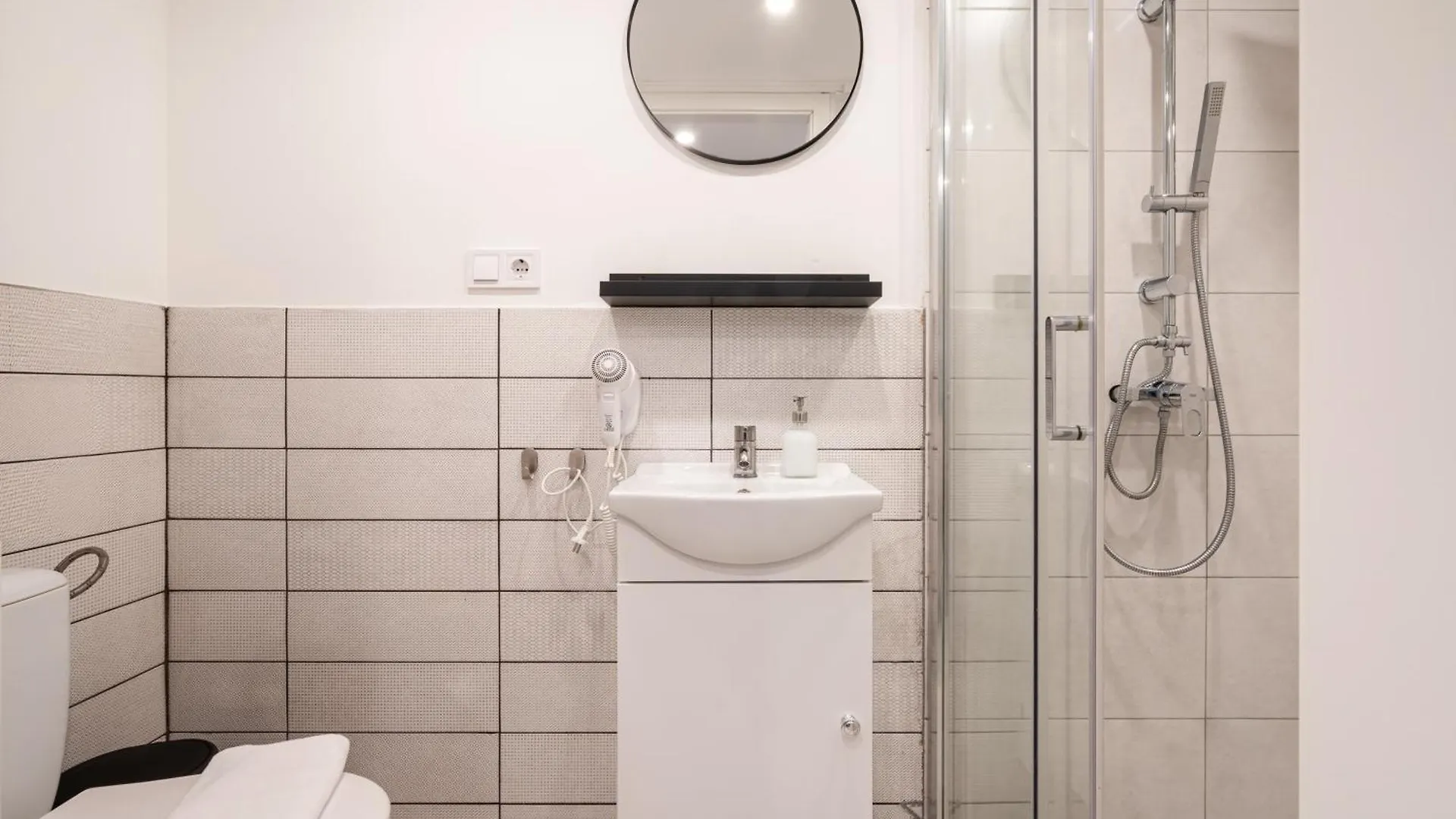 Apartment S13- Boutique Apartments, Best Location, By Bqa Budapest Hungary